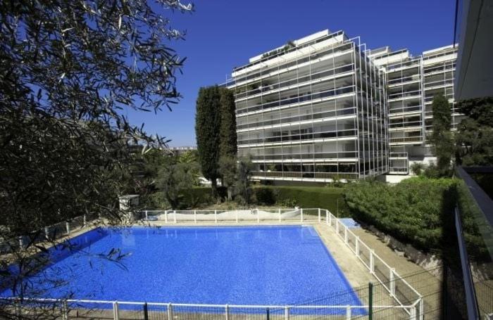 ז'ואן-לה-פינס Joli Studio 4Pers Piscine Tout Confort מראה חיצוני תמונה
