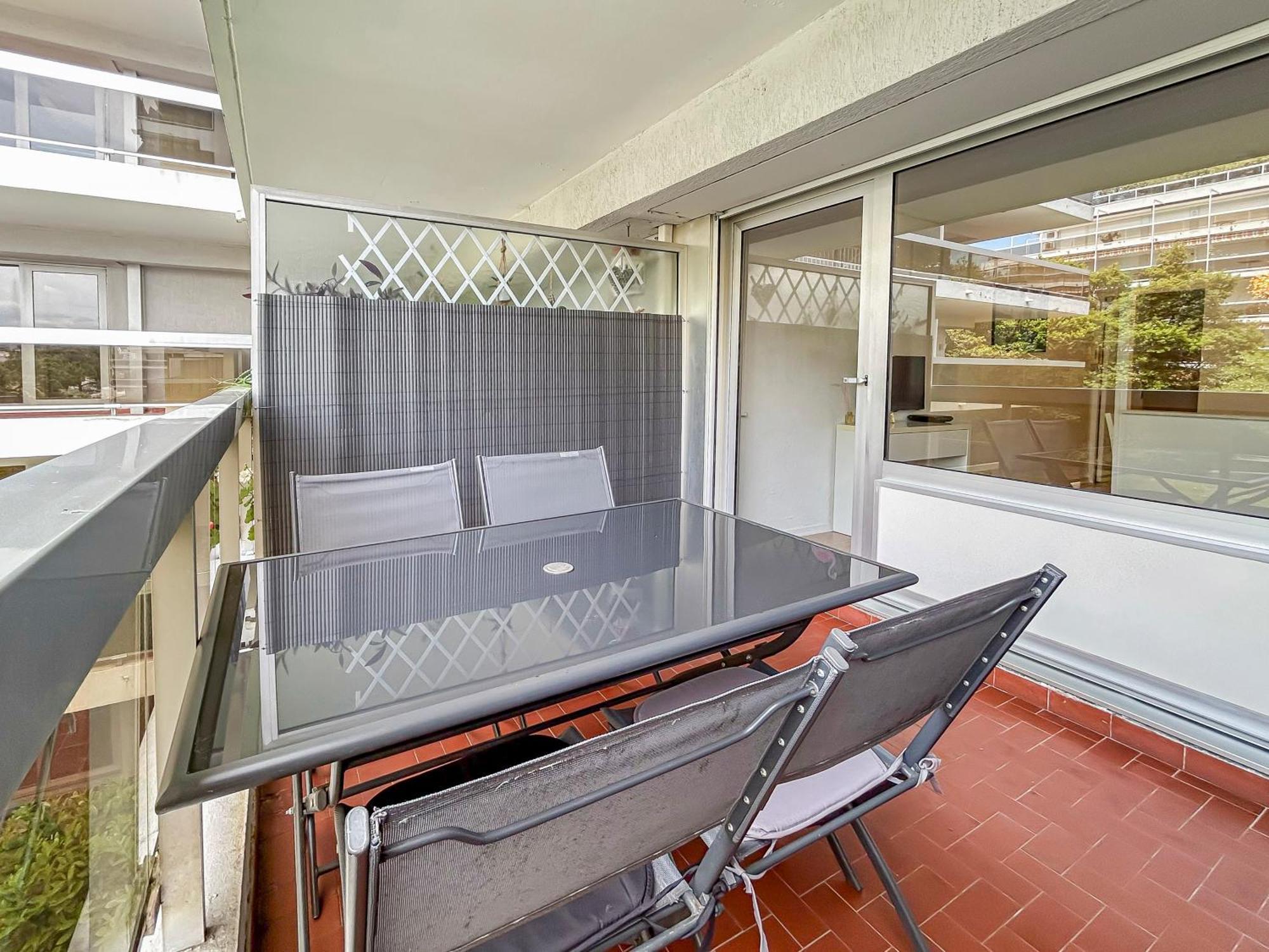 ז'ואן-לה-פינס Joli Studio 4Pers Piscine Tout Confort מראה חיצוני תמונה